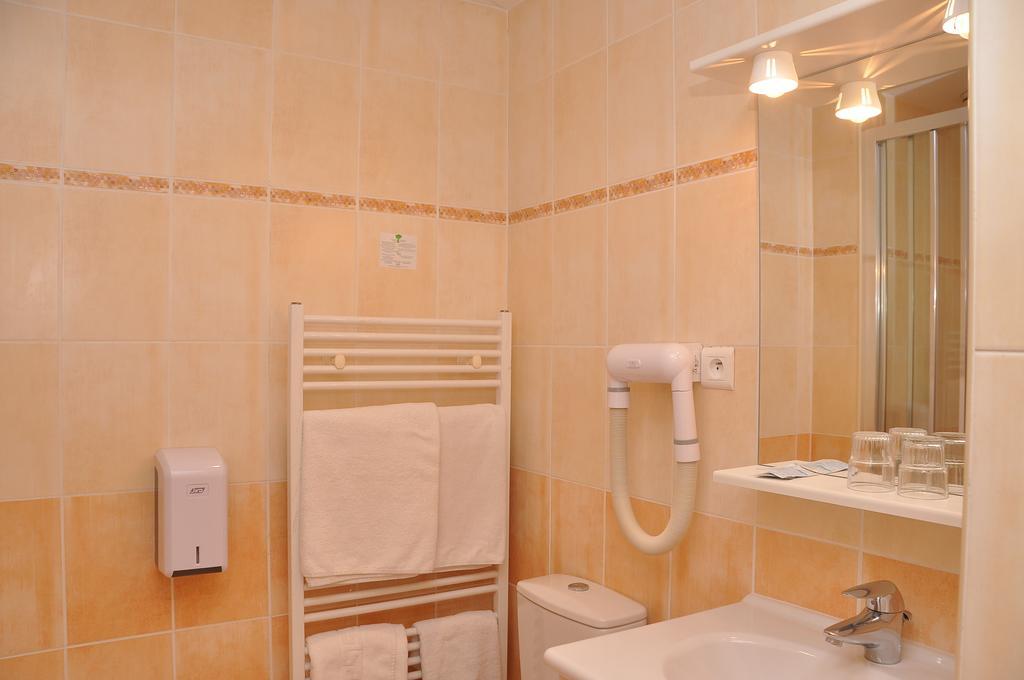 Appart Hotel Lou Castelet Carros Kamer foto