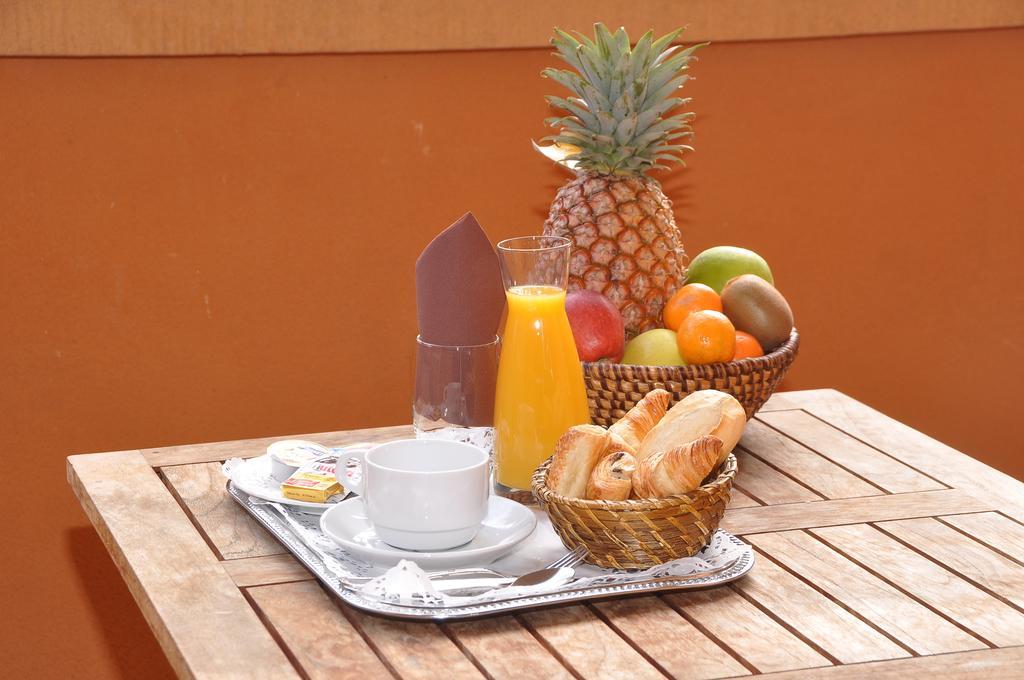 Appart Hotel Lou Castelet Carros Buitenkant foto