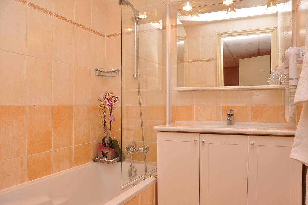Appart Hotel Lou Castelet Carros Kamer foto