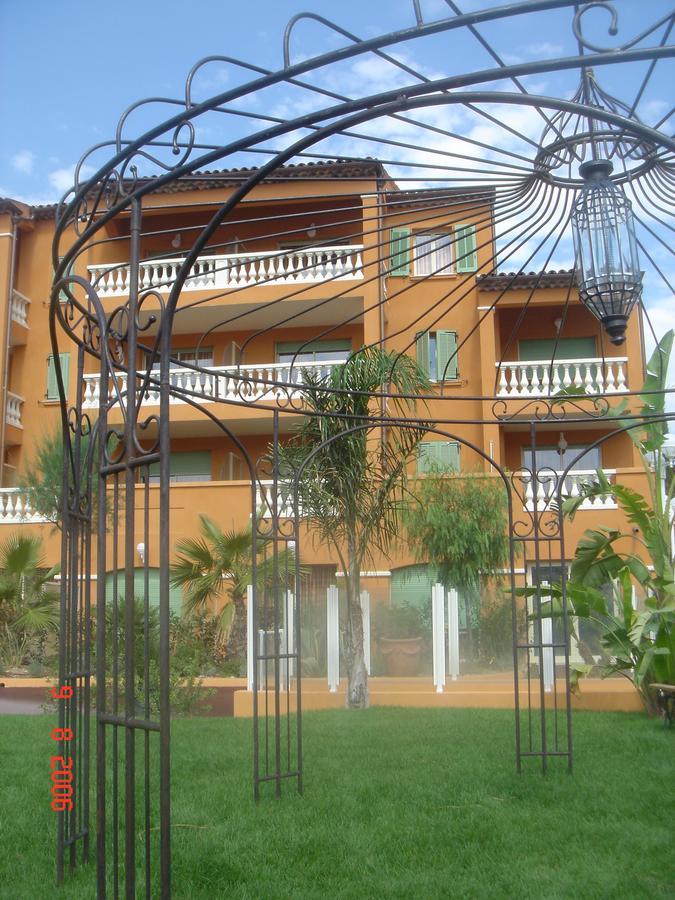 Appart Hotel Lou Castelet Carros Buitenkant foto